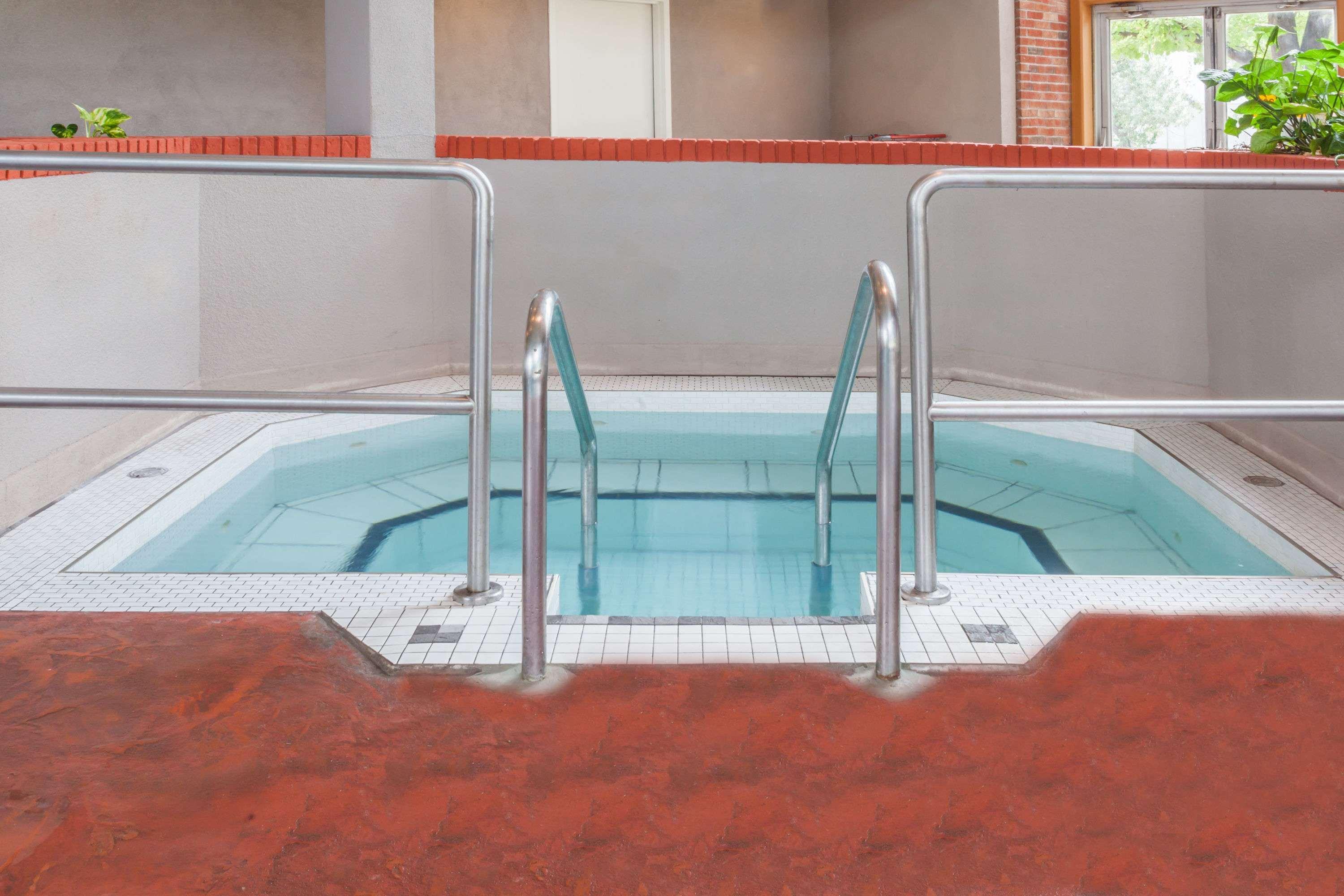 Toronto East Inn Экстерьер фото