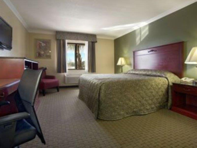 Toronto East Inn Экстерьер фото