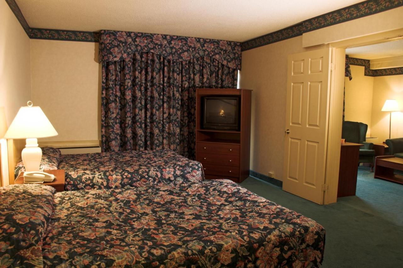 Toronto East Inn Экстерьер фото